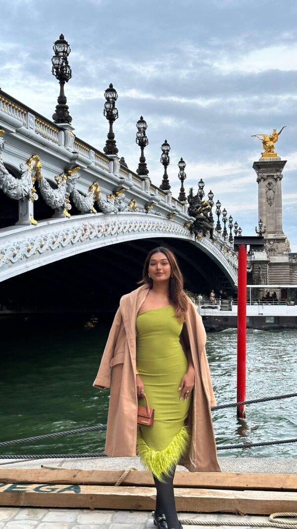 Sarah Sarosh X Maikee – Cara