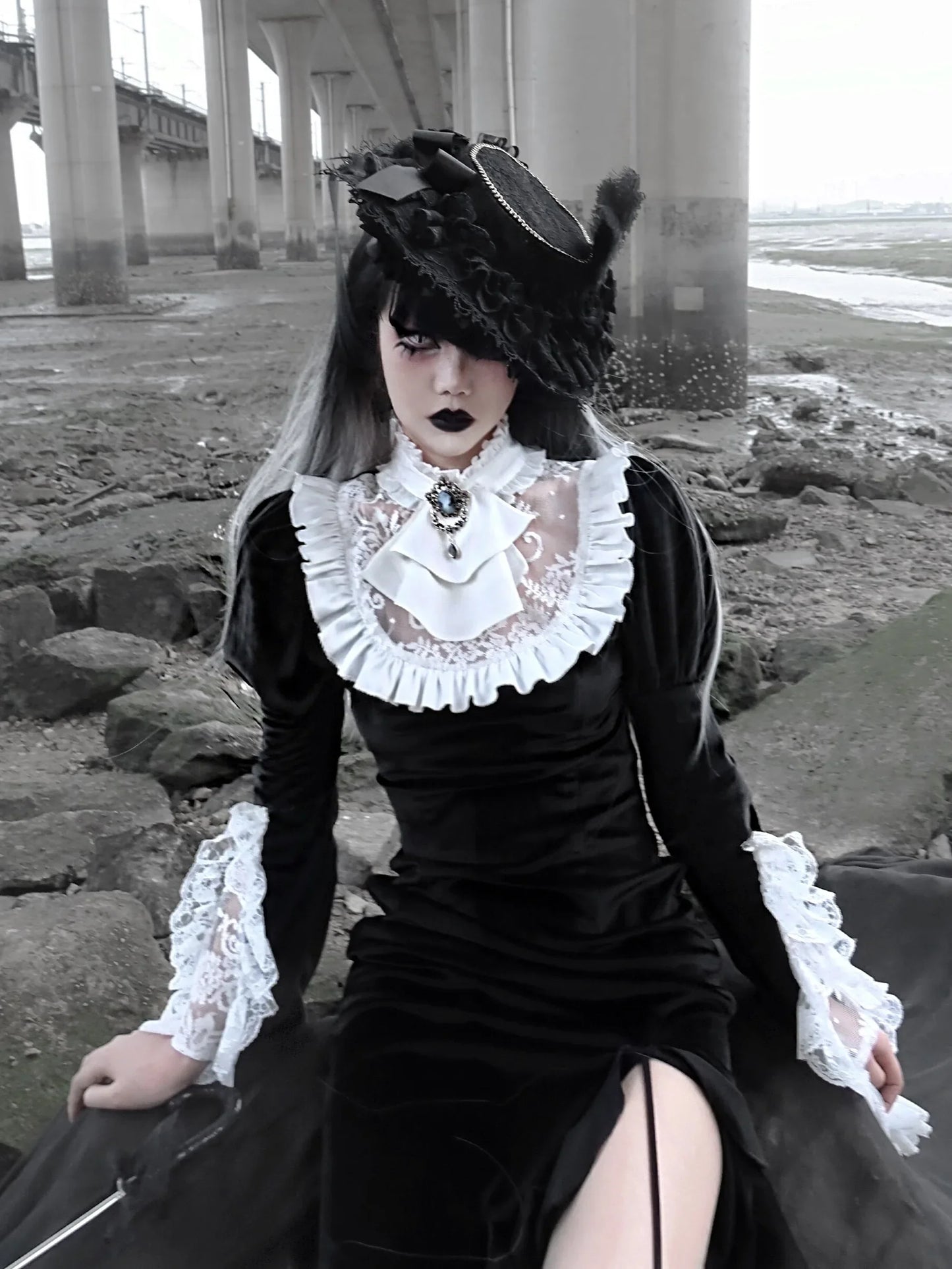 New Japanese Flare Black Long Vintage Sleeve Trumpet Turtleneck Gothic Design Dress Patch Lace Original Dress