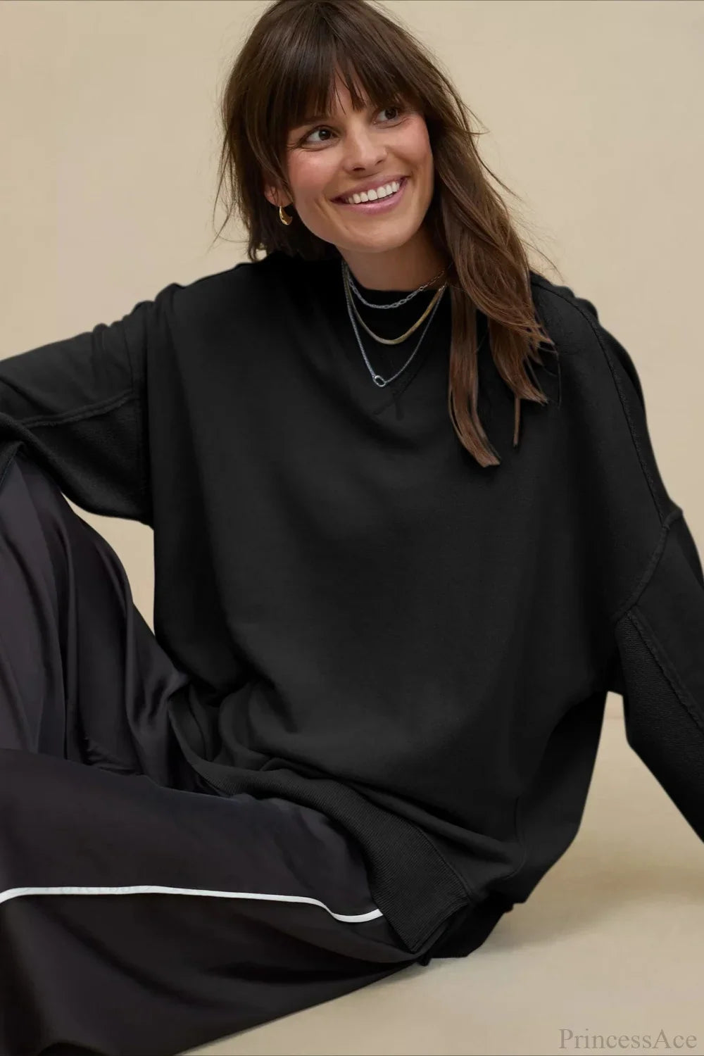 Crew Neck Solid Minimalist Relaxed Sweatshirt Black / S