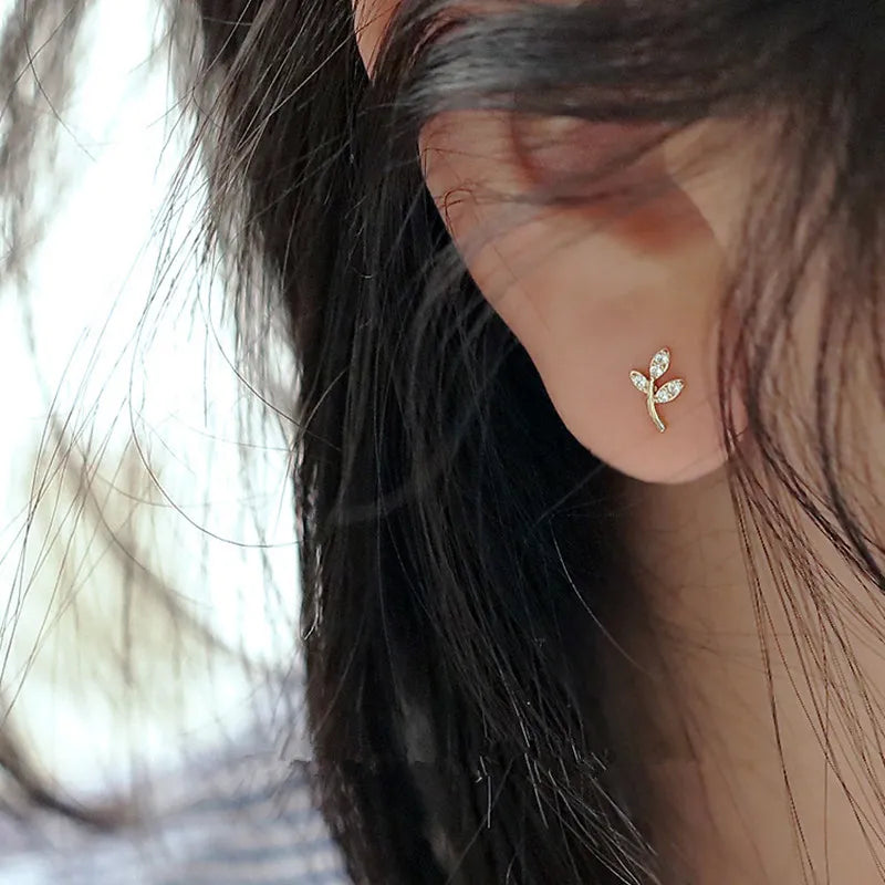 JuliaFashion-Classic 14k Gold Plating Leaf Stud Earrings