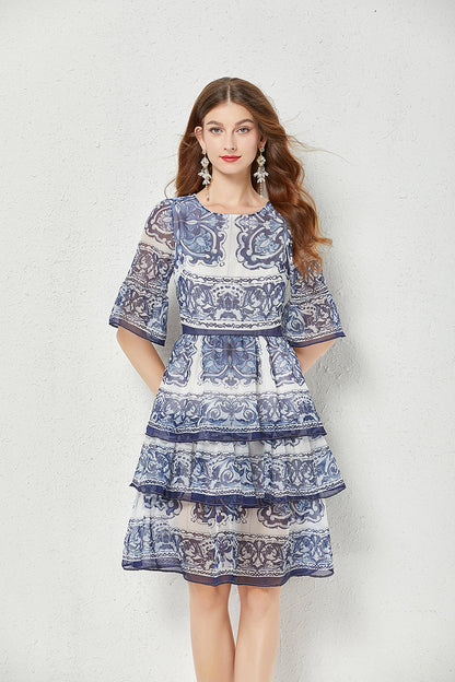 High End Blue White Porcelain Printed Horn Sleeve 3 Layer Cake Dress Silk Large Pendulum Dress