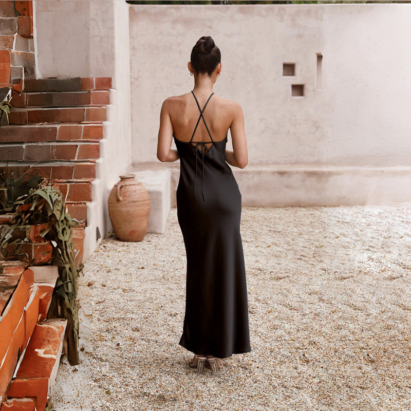 Solid Color Slim Fit Backless Halter Tight Dress