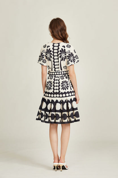 Elegant Crew Neck Short Sleeve Belted A Line Dress