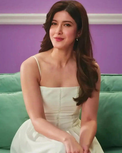 Shanaya Kapoor X Miakee – Queenstown