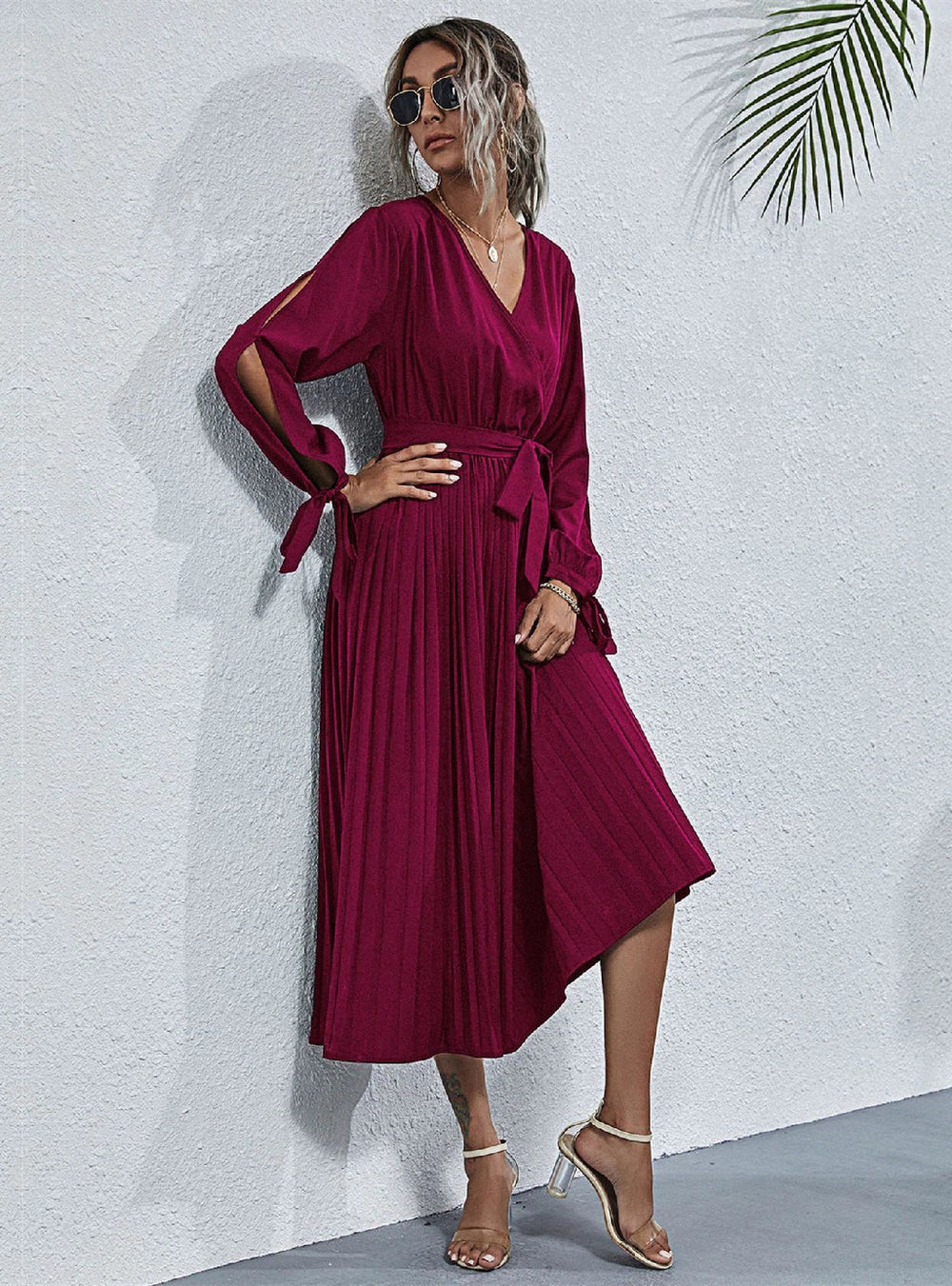 Lace-Up Waist Dress M / Burgundy Lace