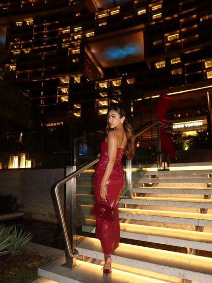 Gurleen Kaur X Miakee – Maroon Magic