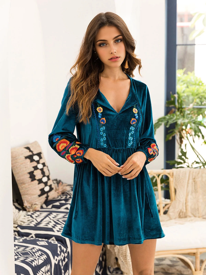 JuliaFashion-Goin' On A Date Floral Embroidered Velvet Dress