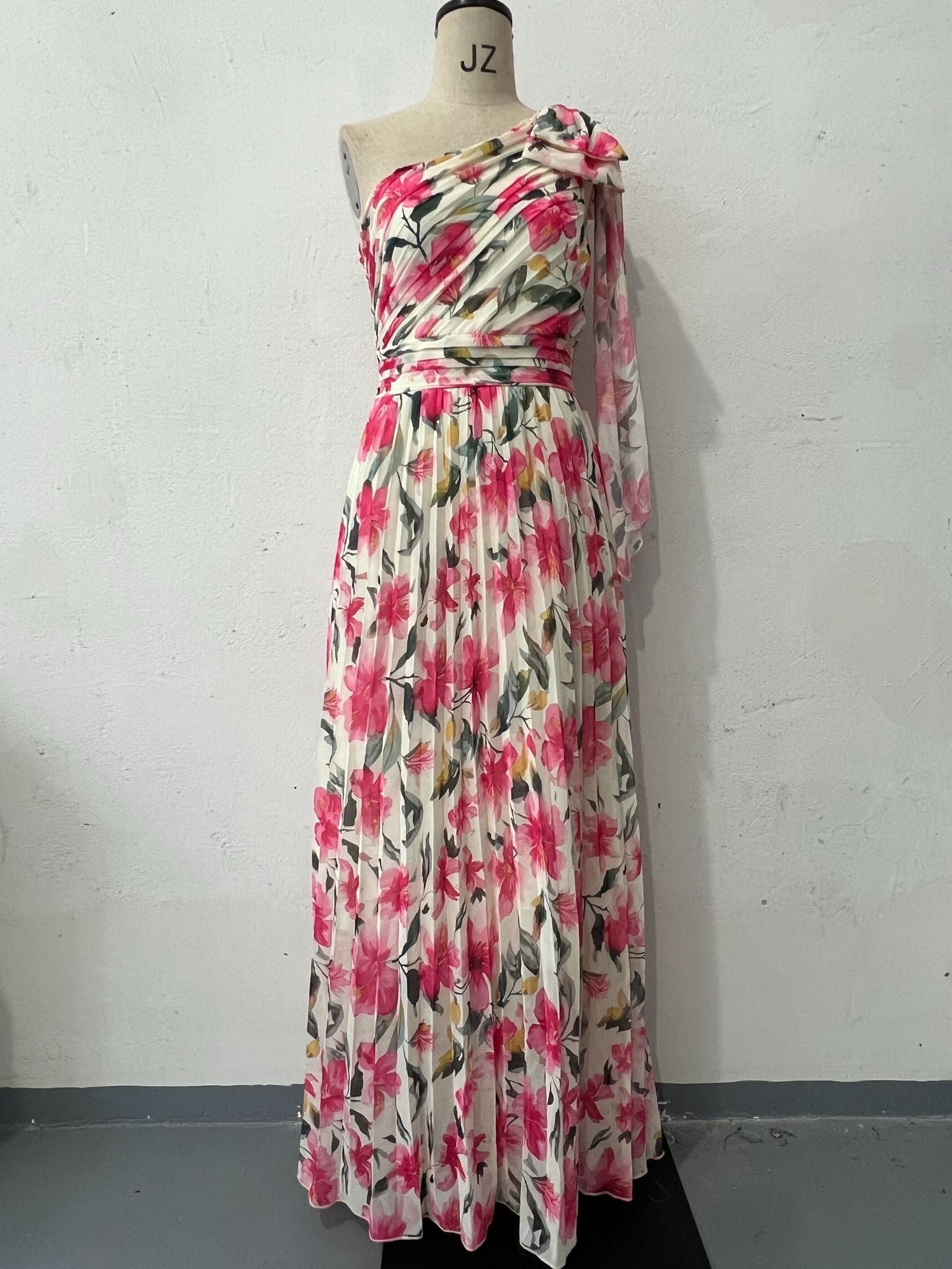 Popular Elegant Floral off Shoulder Folding Elegant Printed Dress