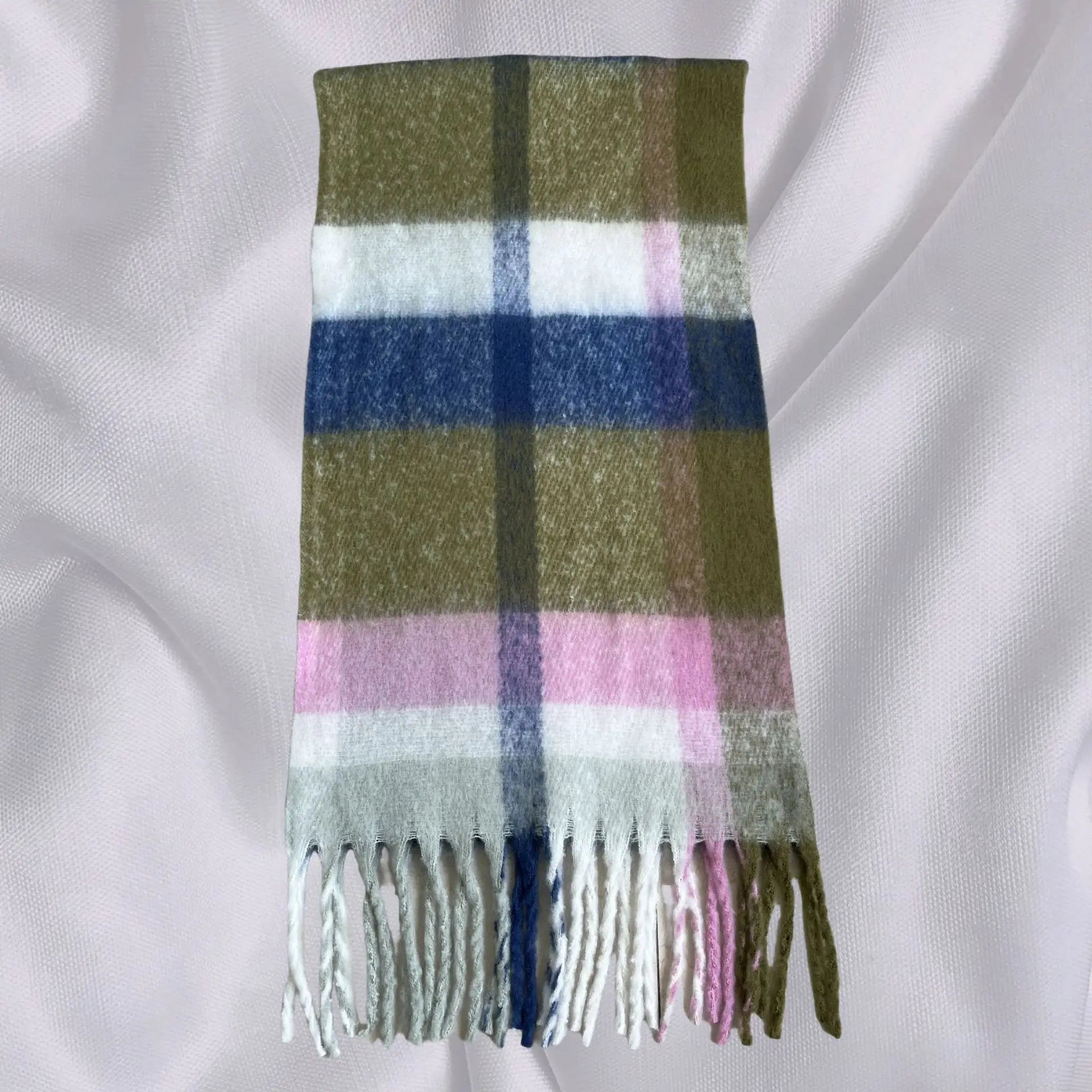 Thick Warm Tassel Contrast Color Scarf For Autumn/Winter Green Pink 231X53Cm Scarfs-L