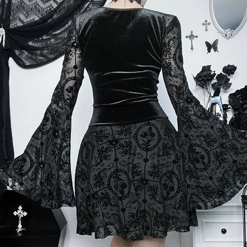 Dark Elegant Vintage Gothic Velvet Dresses Grunge Punk Style Flocked Bandage Flare Sleeve Party Outfit