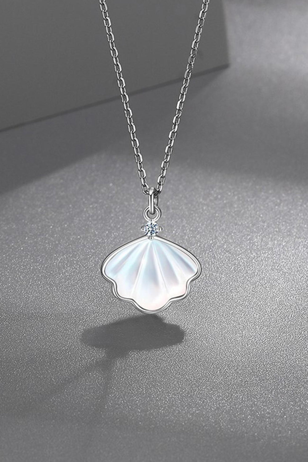 Shell Pendant Necklace Jewelry
