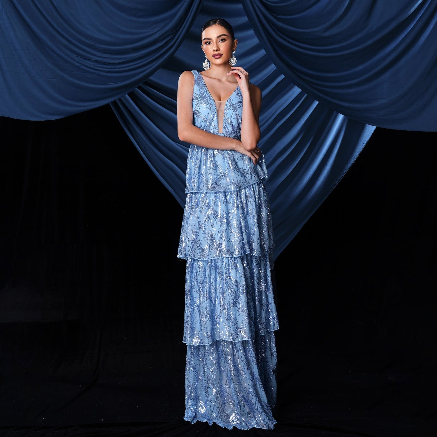 Sleeveless Elegant V neck Long Sequined Cocktail Sequined Evening Dress Bridesmaid