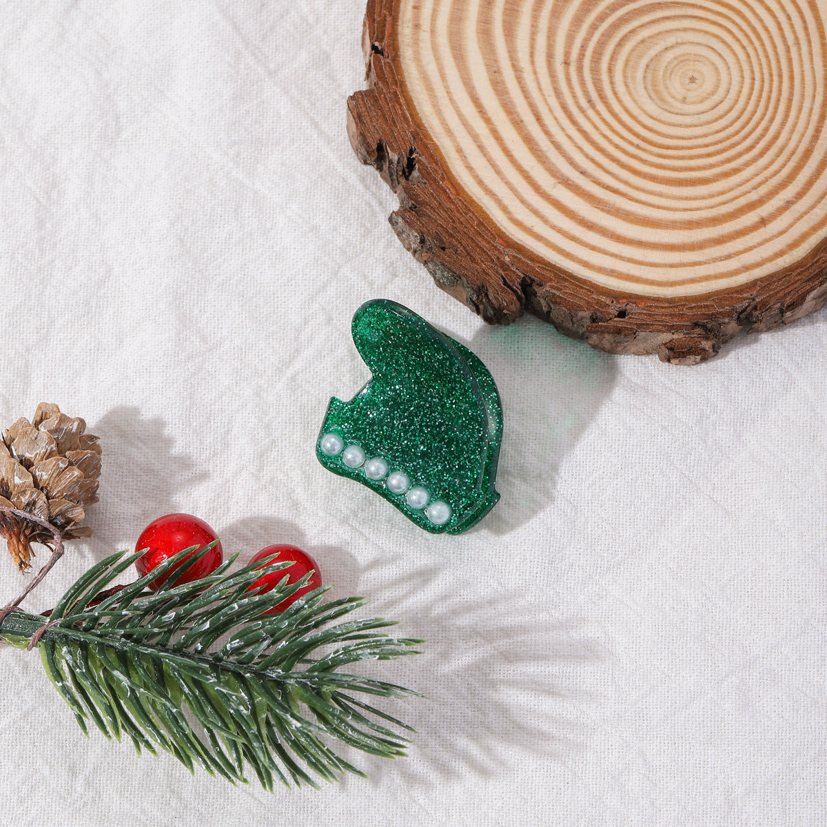 Sparkle Gingerbread Hat Glove Mini Claw Hair Accessory