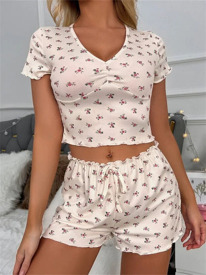 JuliaFashion - Floral Print Short Sleeve V-neck T-shirts  Elastic Shorts Suits