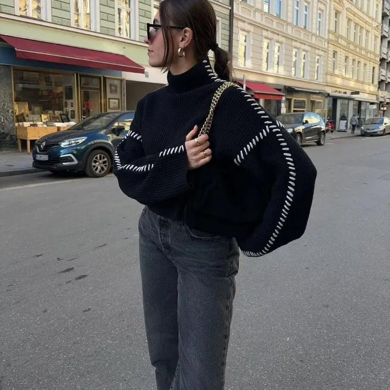 Round Neck Fashion Contrasting Color Sweater Black / S