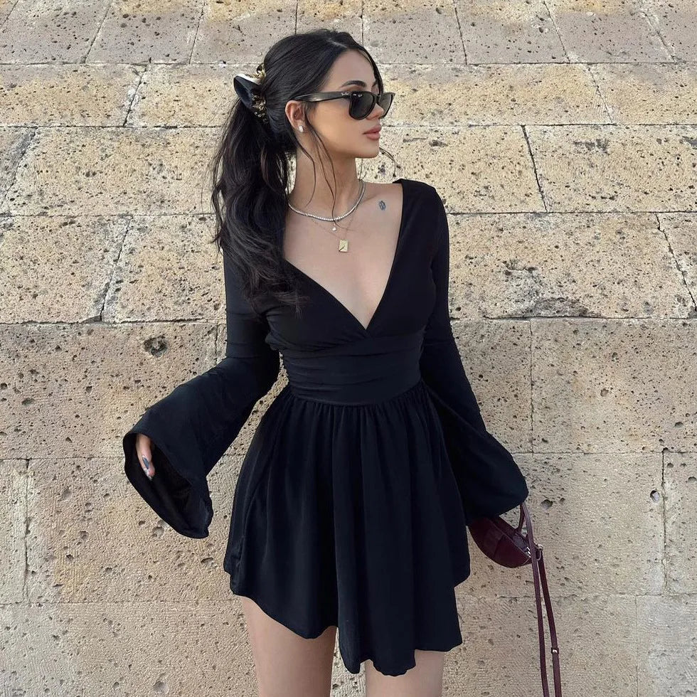 Julia Fashion - Sexy Halterless Waist V-neck Long-sleeved Mini Dress