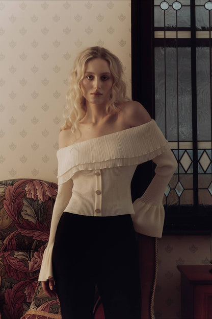 Paneled Ruched Buttoned Off-the-Shoulder Long Sleeve Tee