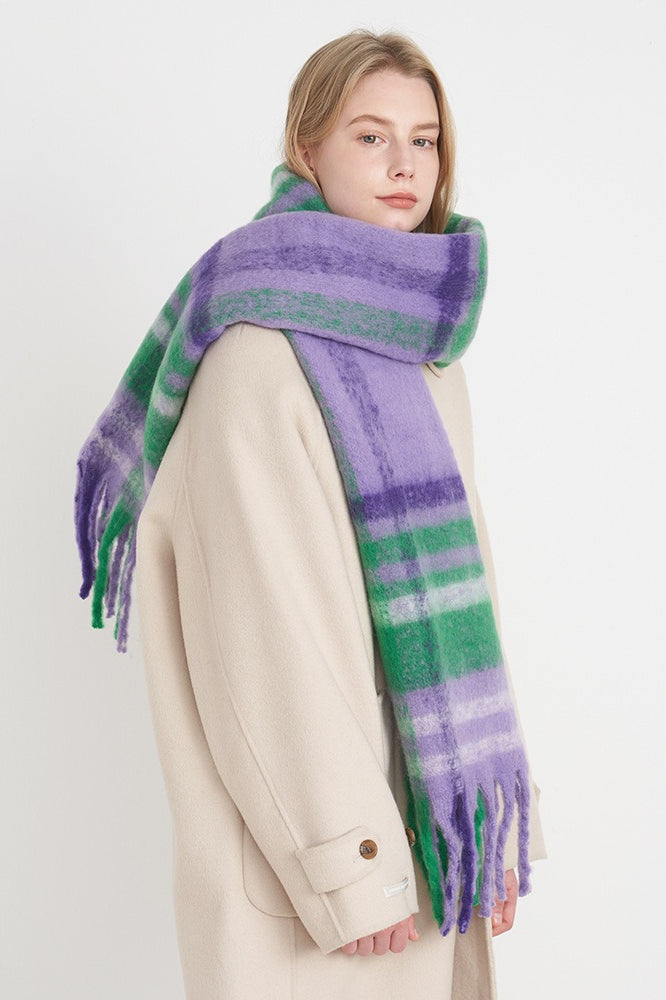 Vintage Plaid Cozy Knit Christmas Scarf