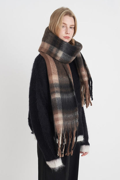 Vintage Plaid Cozy Knit Christmas Scarf