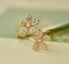 JuliaFashion-Cute Brand Opal Daisy Adjustable Ring