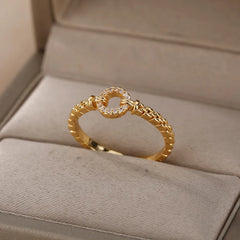 JuliaFashion-Fashionable Gold Geometric O Shape Ring